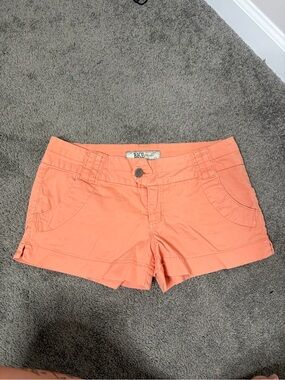 Y2K vintage BKE coral shorts low raise Mollie size 30